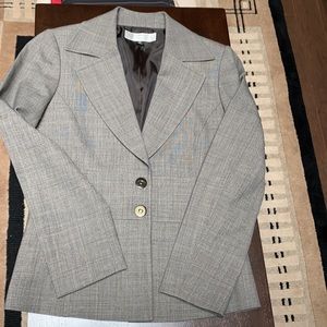 DEAL!! Tahari Pant Suit - beautifully tailored